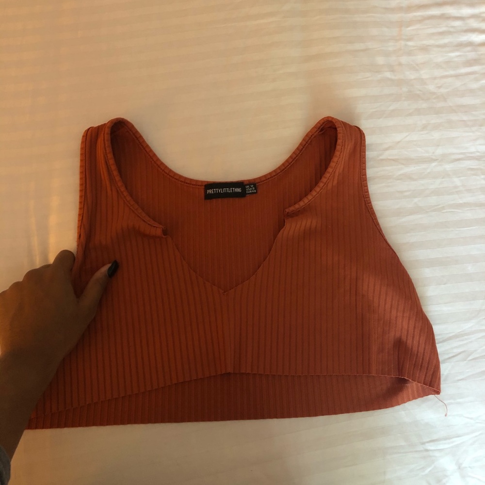 PrettyLittleThing Crop Top